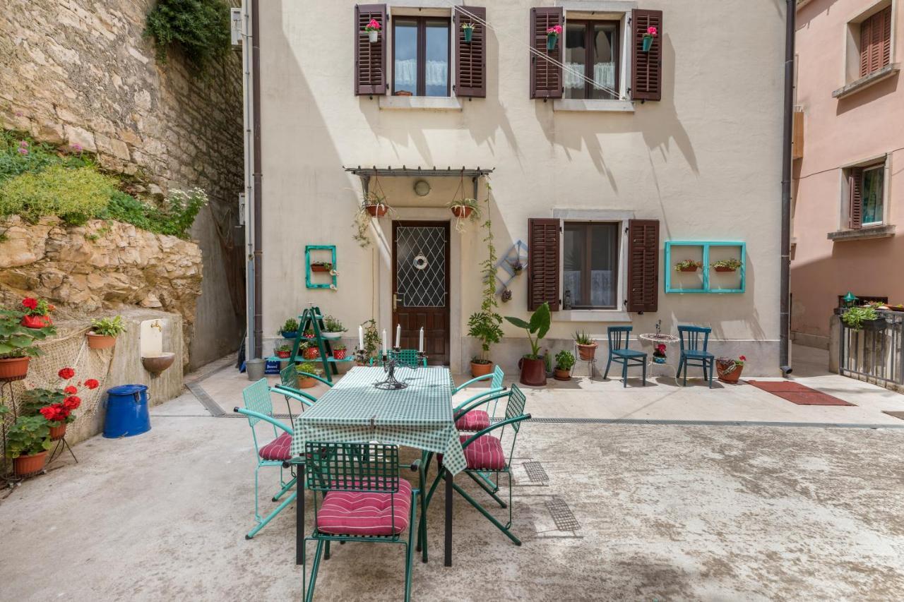 Apartment-Old Town-Dundo Pula Exterior foto